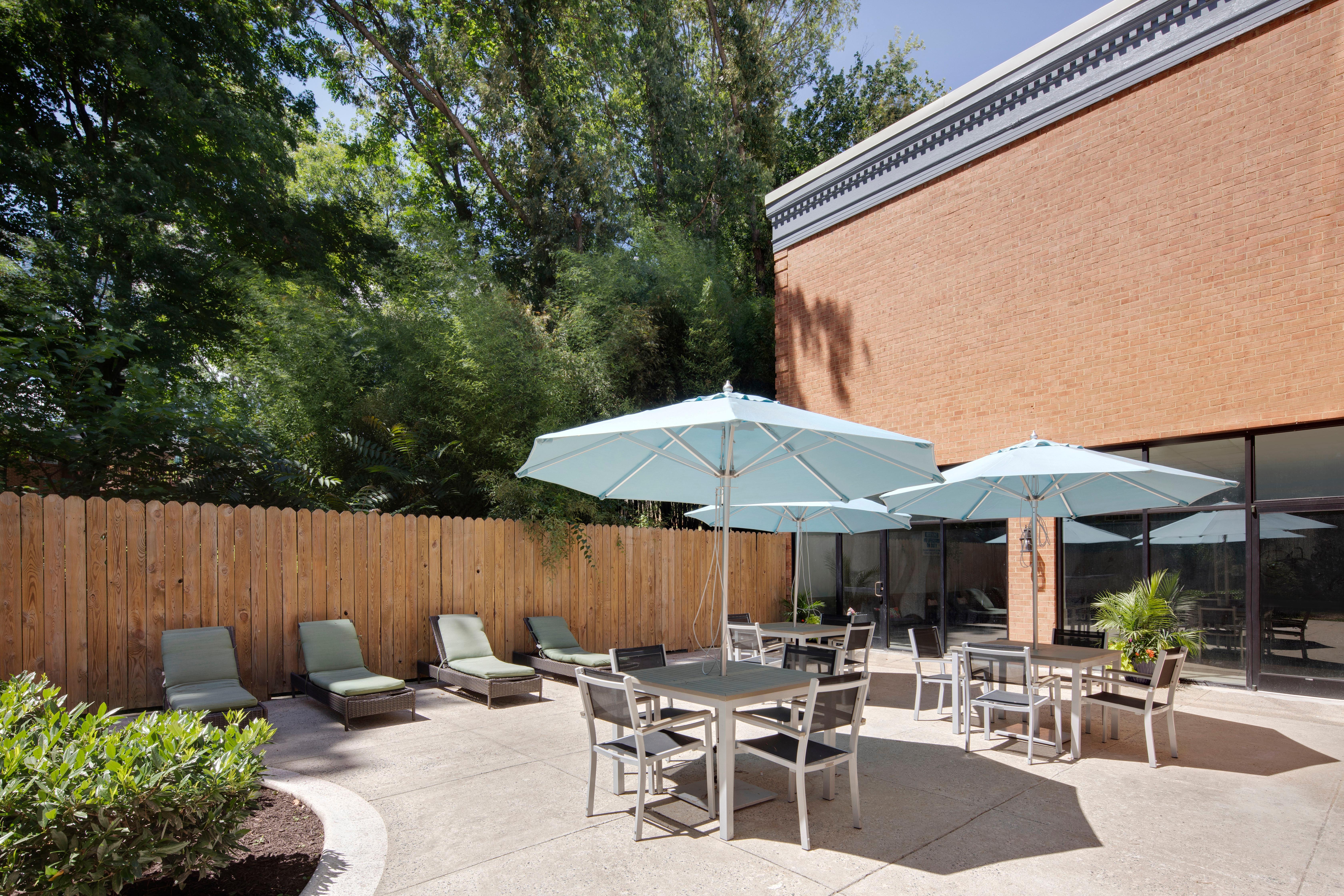Holiday Inn University Area Charlottesville By Ihg Exterior photo