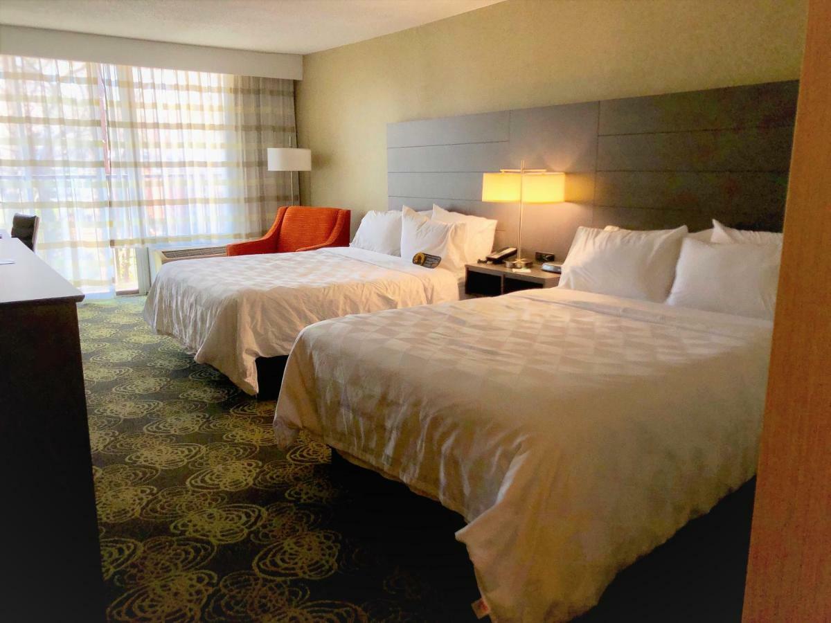 Holiday Inn University Area Charlottesville By Ihg Exterior photo